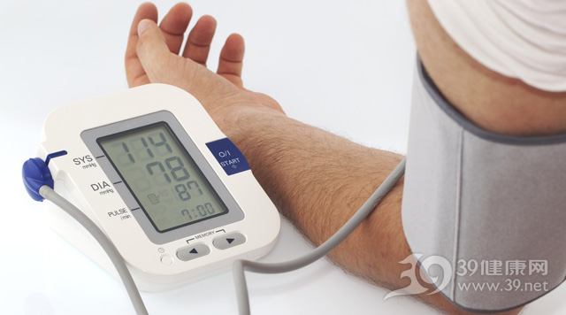 血压-血压计-检查-高血压-低血压_10636644_xxl.jpg